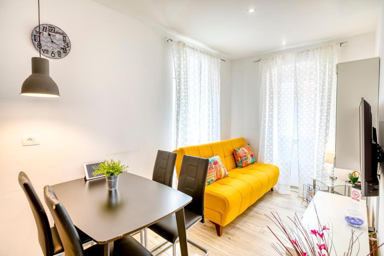 Apartment Grace, Feel At Home - Away From Home Split Ngoại thất bức ảnh